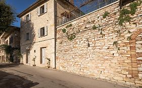 Forma Your Boutique Suite